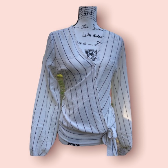 Free Kisses Women white Long Sleeve Blouse - Picture 3 of 9